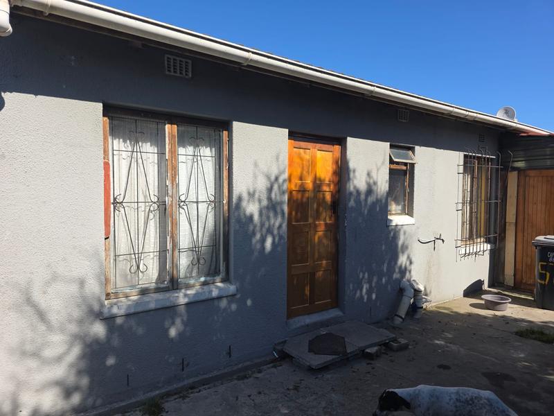 4 Bedroom Property for Sale in Mandalay Western Cape